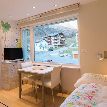 Haus Cristal *
