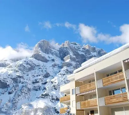 Haus Cristal