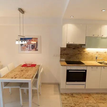 Haus Cristal Apartment