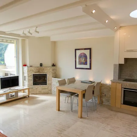 Apartment Haus Cristal *