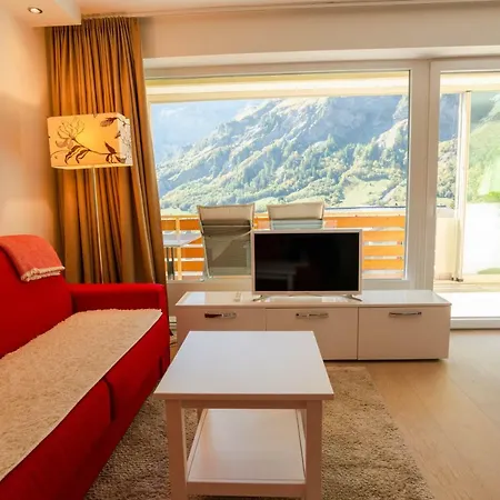 Haus Cristal Apartment