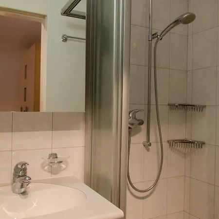 Haus Cristal Apartment